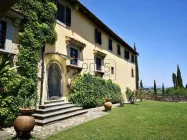 Schönes Anwesen inmitten von Weinbergen im Chianti in Tavernelle bei Montalcino - Toskana