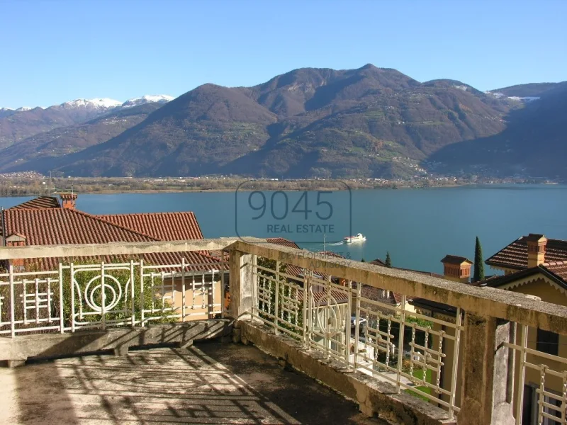 Historische Villa Liberty mit Seeblick und genehmigen Sanierungsprojekt in Lovere - Lago d'Iseo - Haus kaufen in Lovere - Historische Villa Liberty mit Seeblick und genehmigten Sanierungsprojekt in Lovere - Lago d'Iseo