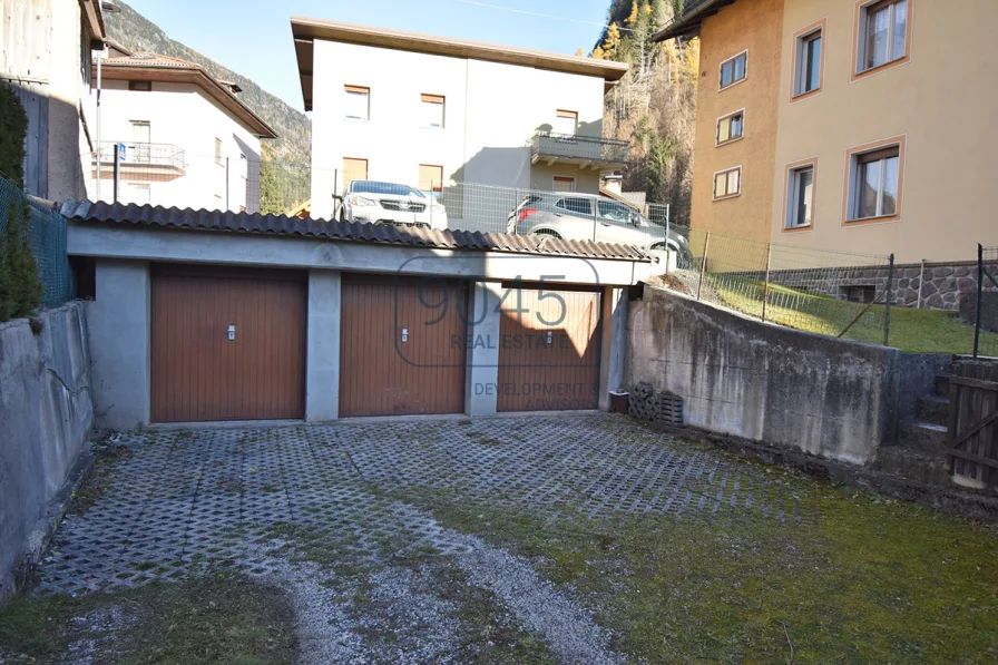 Freistehendes Haus mit Garten, Garage und Keller in Predazzo - Trentino / Südtirol