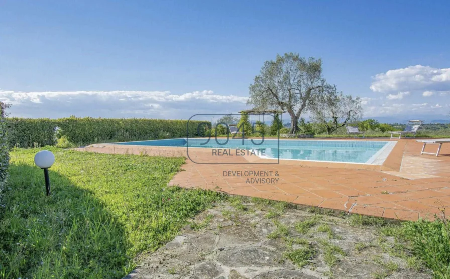 Landvilla mit Schwimmbad und Tennisplatz in Colline di San Miniato - Toskana