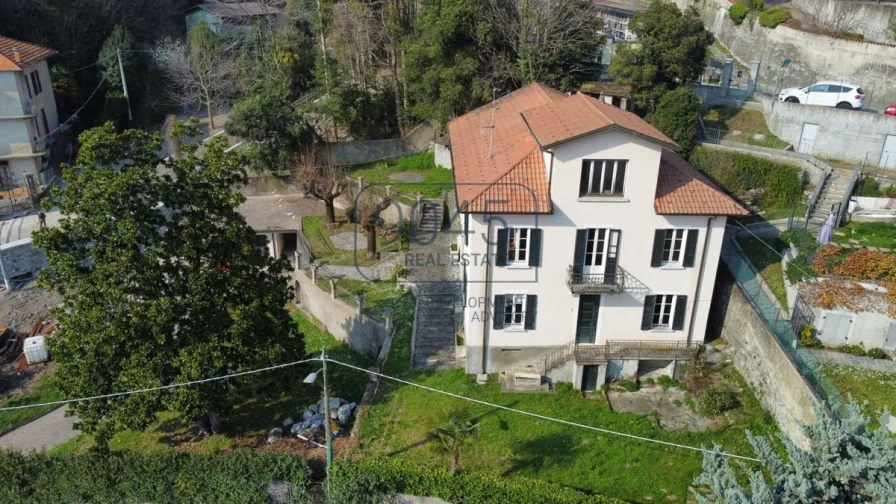 Villa mit atemberaubender Aussicht in Cernobbio - Comersee