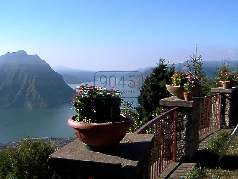 Historische Villa mit atemberaubenden Blick auf den Iseosee - Lombardei - Haus kaufen in Bossico - Historische Villa mit atemberaubenden Blick auf den Iseosee - Lombardei