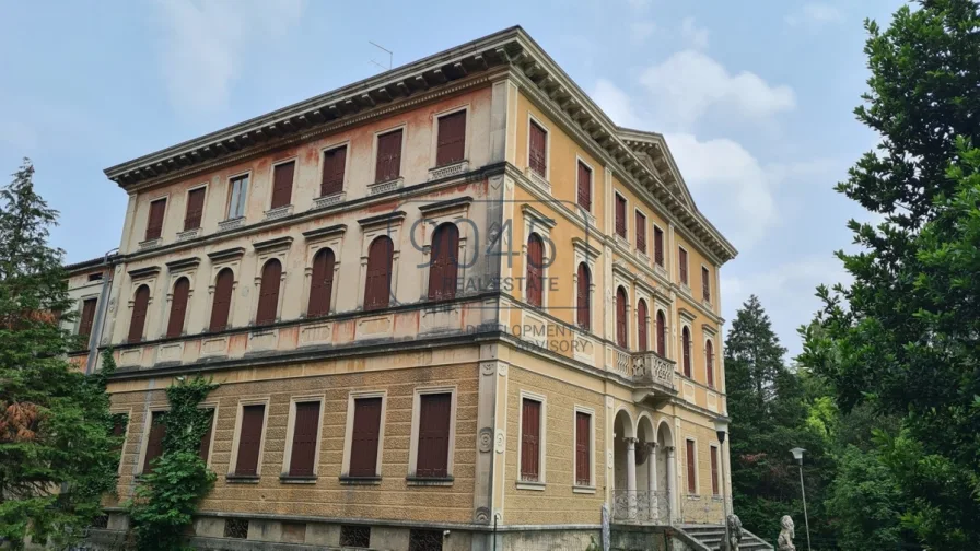 Historische Villa in excellenter Lage im Herzen von Vittorio Veneto - Venetien