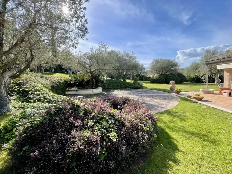 Geräumige Villa mit Meerblick in Civitanova Marche - Marken