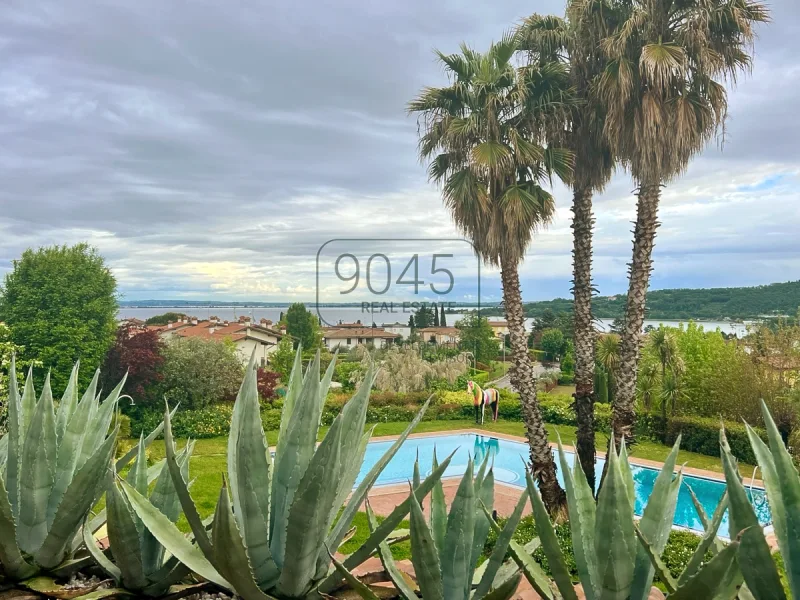 Secret Sale: Atemberaubende Villa in Padenghe sul Garda - Gardasee - Haus kaufen in Padenghe Sul Garda - Secret Sale: Atemberaubende Villa in Padenghe sul Garda - Gardasee