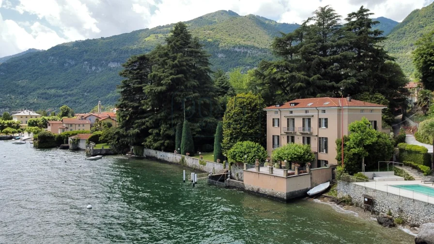 Anwesen mit Park direkt am See und mit eigenem Steg in Lenno - Comersee - Haus kaufen in Lenno - Anwesen mit Park direkt am See und mit eigenem Steg in Lenno - Comersee