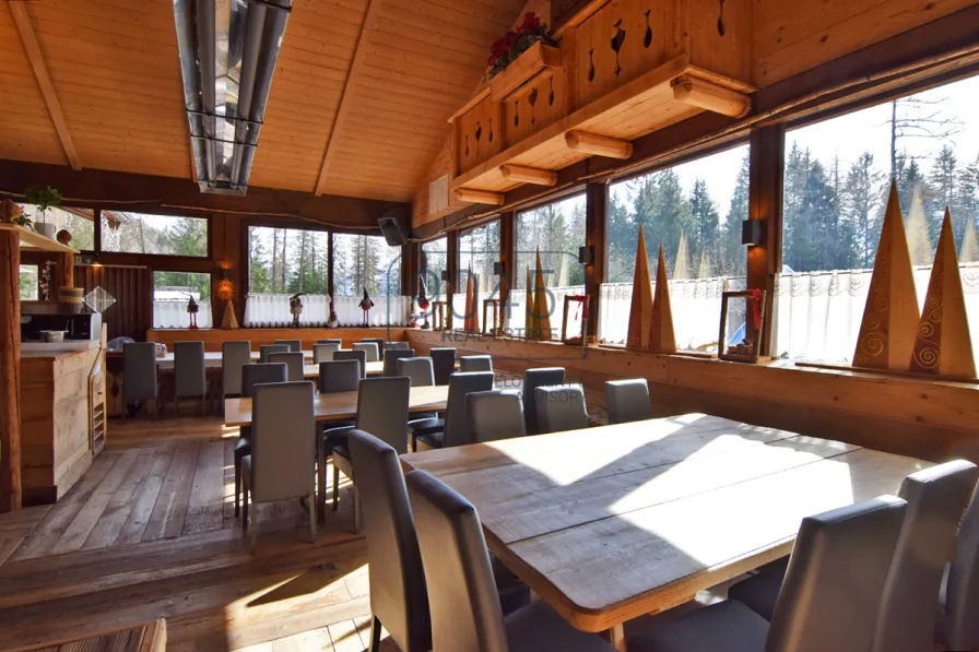 Berghütte mit Restaurant und B&B in den Dolomiten in Ville di Fiemme - Trentino