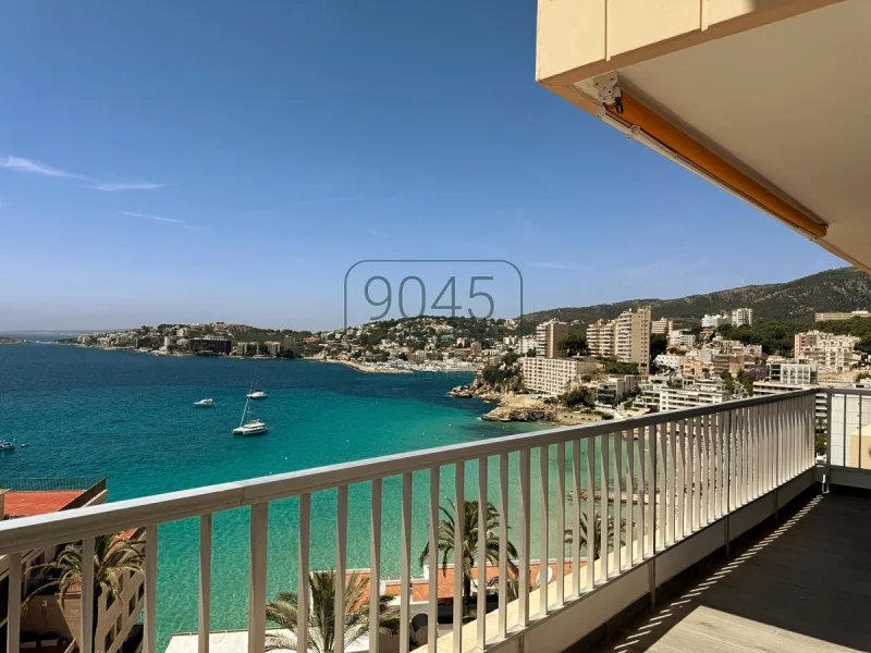 Renovierte Wohnung mit herrlichem Blick auf den Strand von Cala Major in Palma - Mallorca / Spanien - Wohnung kaufen in Palma De Mallorca - Renovierte Wohnung mit herrlichem Blick auf den Strand von Cala Major in Palma - Mallorca / Spanien