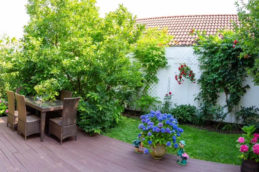 Hochwertiges Haus mit schönem Garten in ruhiger Lage in Grasbrunn