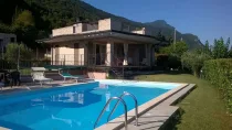 Moderne freistehende Villa mit Schwimmbad und Seeblick in Gargnano - Gardasee