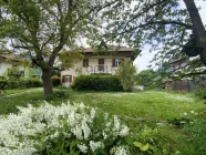 Wohnhaus mit drei Wohnungen und Garten in Vilpian - Südtirol