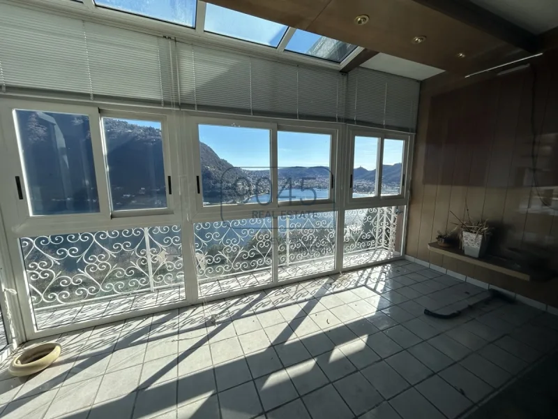 Große Wohnung mit spektakulärem Seeblick in Como - Lombardei