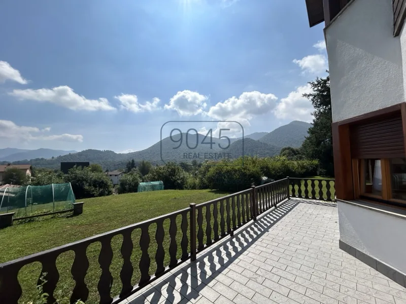 Freistehende Villa mit Park und eigenem Observatorium in Lanzo d'Intelvi - Como