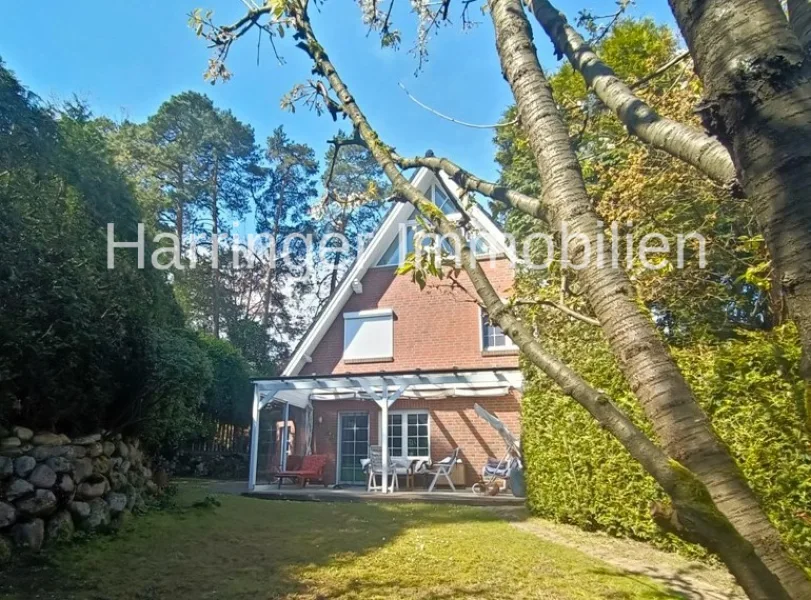 Blick vom Garten - Haus kaufen in Buchholz - Glücksfall für die Familie!Viel Platz mit hochwertiger Austattungin einem charmanten Friesenhaus