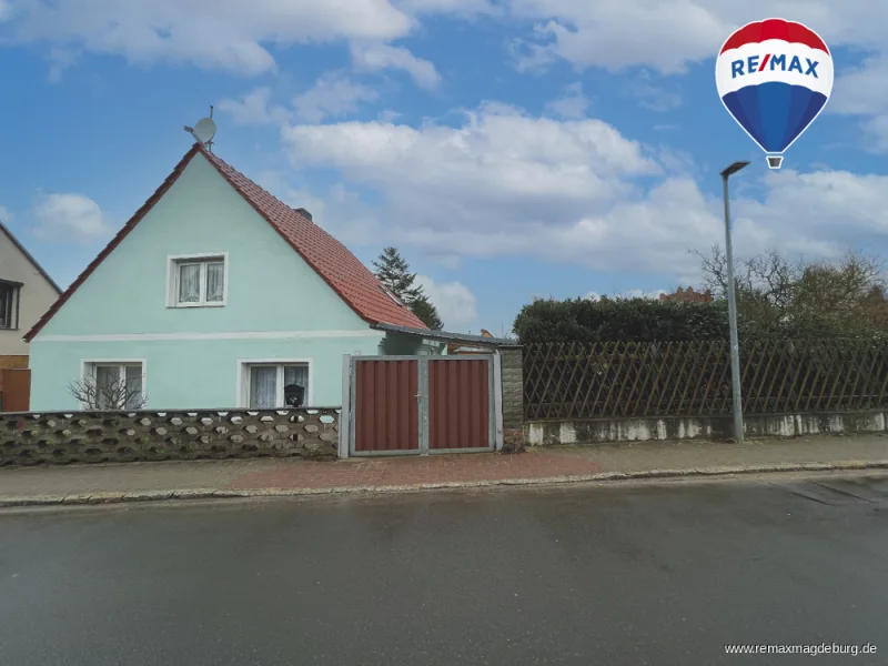 Hausansicht  - Haus kaufen in Biederitz - Hier lässt sich viel draus machen!