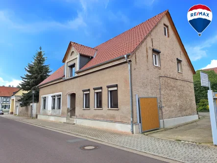 Titelbild - Haus kaufen in Wanzleben - "Gestalten sie ihr Traumhaus in Wanzleben"Sanierungsbedürftiges EFH mit viel Platz und Potential