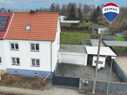 Doppelhaushälfte - Haus kaufen in Barleben / Meitzendorf - Gestalten Sie Ihr Zuhause! DHH mit viel Platz und großem Grundstück in Meitzendorf