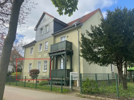 Haus - Wohnung kaufen in Halberstadt - Vermietete ETW mit Balkon und Stellplatz!