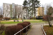 Spielplatz für die kleinen Bewohner des Hauses