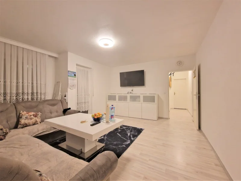 Wohnzimmer (2) - Wohnung kaufen in Lamboy - Helle 3-Zimmer-Wohnung in Hanau-Lamboy zu verkaufen