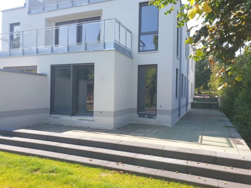 Rückansicht (1) - Wohnung kaufen in Bonn / Limperich - NEUBAU - TOP LAGE: Hochwertige 2-Zimmer Wohnung mit Terrasse u. Garten! - Provisionsfrei -