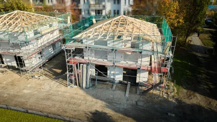 Drohnenaufnahme - Haus kaufen in Berlin / Französisch Buchholz - Modernes Neubau-Einfamilienhaus im ruhigen Berliner Norden