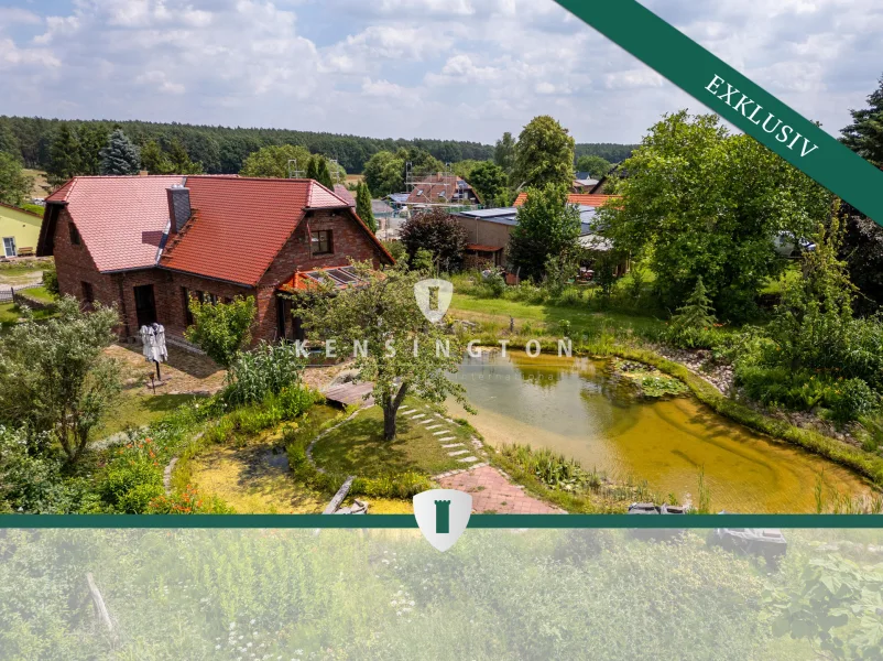 Luftaufnahme - Haus kaufen in Höhenland / Wollenberg - Exklusives Landhaus mit Schwimmteich und idyllischer Feldrandlage