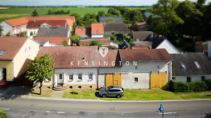 Luftaufnahme - Haus kaufen in Werneuchen / Weesow - Bauernhaus in ruhiger Lage mit Potenzial zum wunderschönen Eigenheim