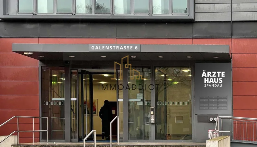 G6-Haupteingang - Büro/Praxis mieten in Berlin - ab 80m2! Flexibel gestaltbare Praxis- oder Therapieräume in Spandau zu vermieten