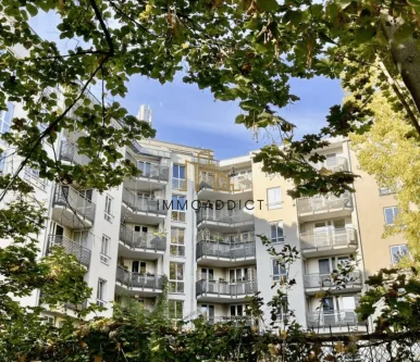 Hinterhof - Wohnung kaufen in Berlin - 4-Zi-Etagenwohnung im begehrten Kiez zu verkaufen