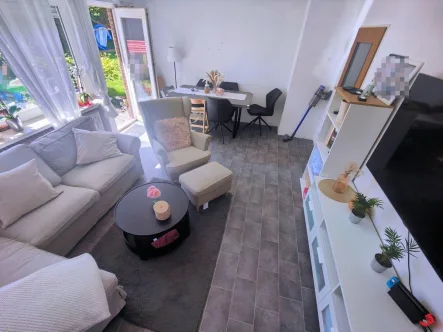 Wohnzimmer - Wohnung mieten in Werther - Eine Charmante 3-Zimmer-Wohnung mit Terrasse, Garten und privater Garage wartet auf Sie!