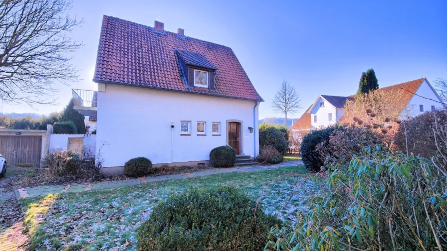 Bild... - Haus kaufen in Borgholzhausen - Attraktives Einfamilienhaus mit Ausbaupotenzial