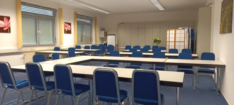 1726561522-20240905_0859131.jpg - Büro/Praxis mieten in Hanau - Büro oder Schulungsraum mit guter Verkehrsanbindung in Hanau