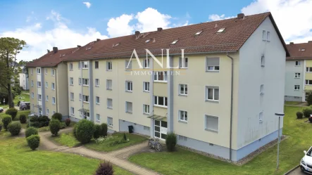 Außenansicht - Wohnung in Ulm Eselsberg - Wohnung kaufen in Ulm - PROVISIONSFREI für Käufer - 3 Zimmer EG Wohnung mit Garage und KFZ-Stellplatz in Ulm-Eselsberg