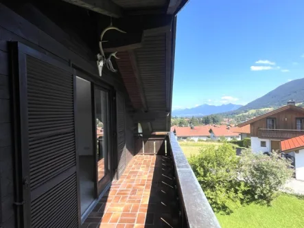  - Wohnung mieten in Bad Kohlgrub - Bad Kohlgrub - Schöne und sonnige Dachgeschosswohnung mit Südbalkon und Weitblick