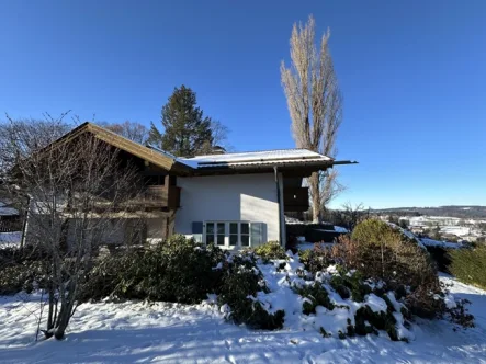 Oben auf dem Berg... - Haus kaufen in Bad Kohlgrub - Traumlage - Panoramablick-Landhausvilla auf großem Grund