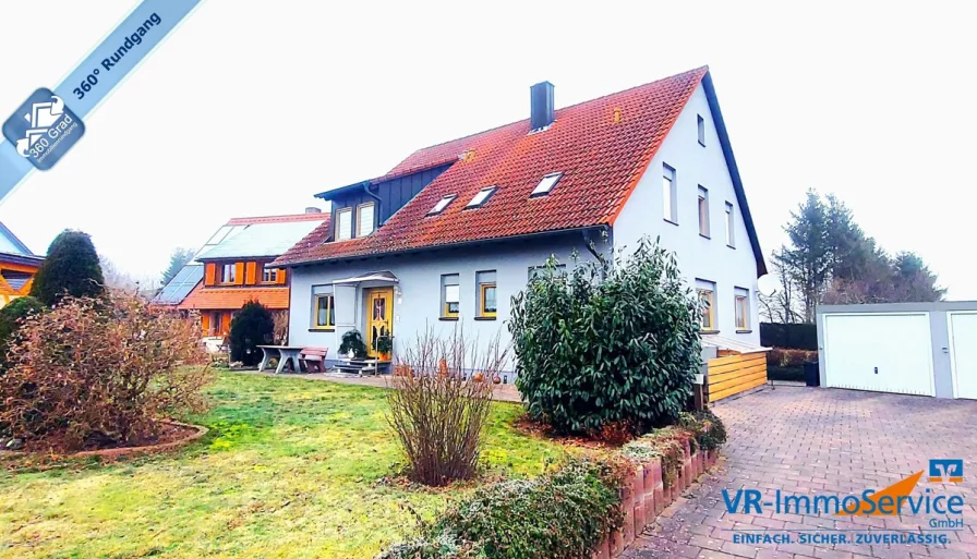  - Haus kaufen in Leutershausen - Großzügiges Zweifamilienhaus in ruhiger Wohnlage - hier ist Platz für zwei Generationen!