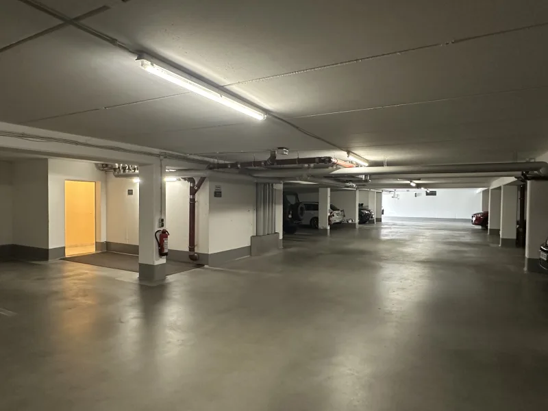 Garage mit Zugang zum Haus