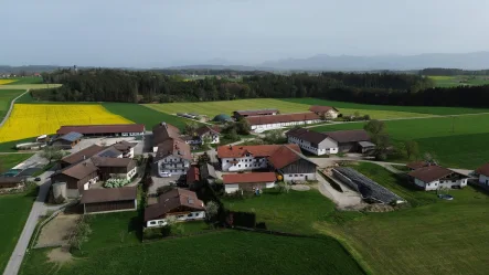 Benning - Wohnung kaufen in Vogtareuth - 3-Zi.-Whg. in idyllischer Lage mit freiem Blick in die Weite, unweit der Schön Klinik Vogtareuth