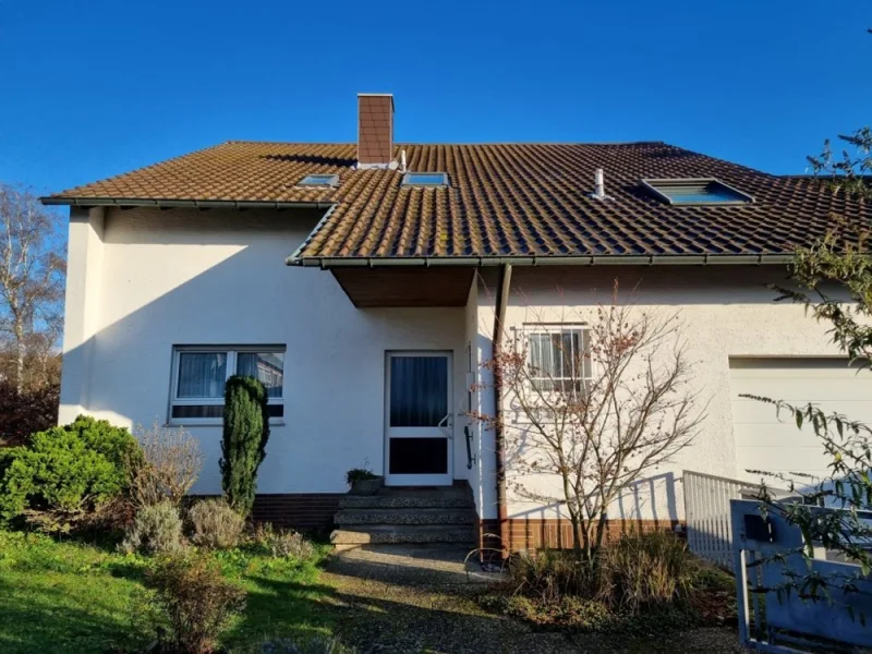  - Haus kaufen in Friedberg (Hessen) - Viel Platz für die Familie - gepflegtes Einfamilienhaus in bester Lage