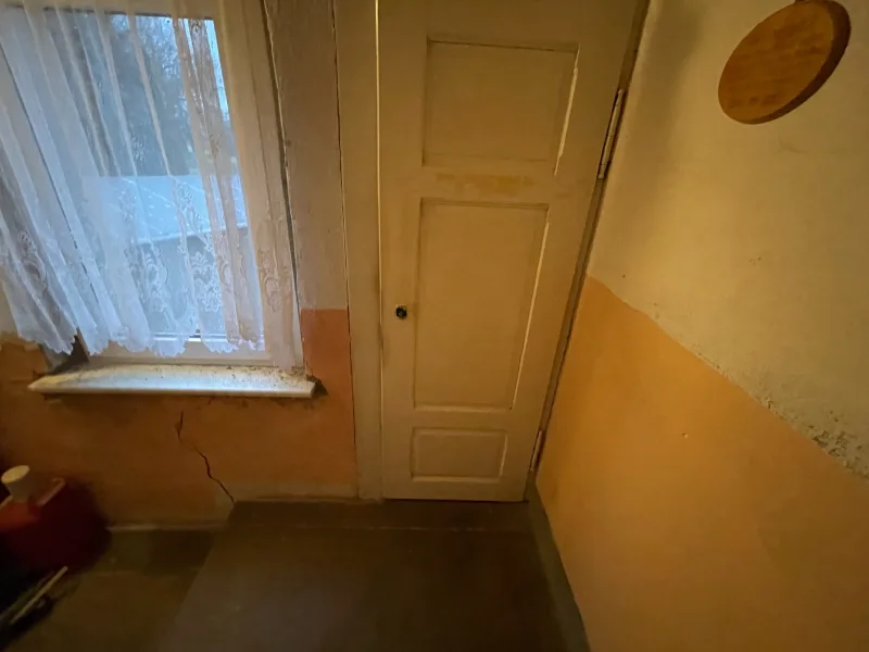 Gäste-WC im Flur auf halber Treppe