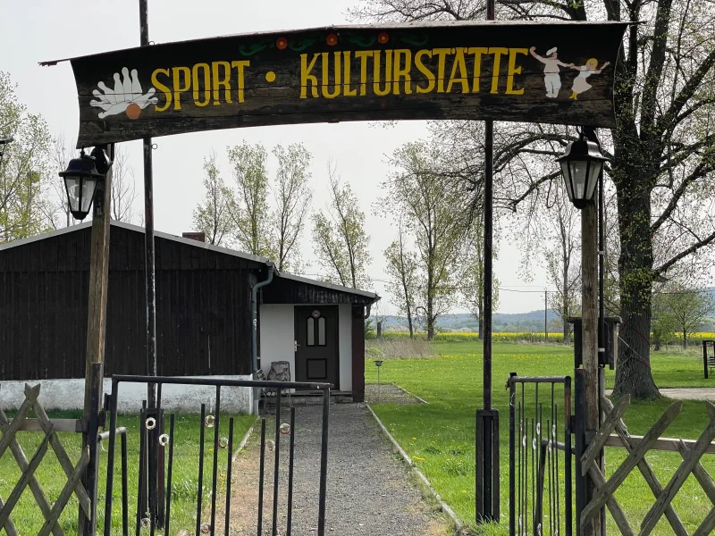 Sport und Kulturstätte im Ort