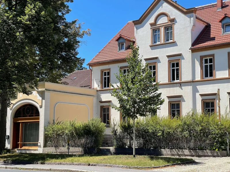 Ansicht Wohnhaus Muskauer Str. 29, Niesky (4) - Zinshaus/Renditeobjekt kaufen in Niesky - Vollsaniertes Denkmal- Perfekte Kapitalanlage