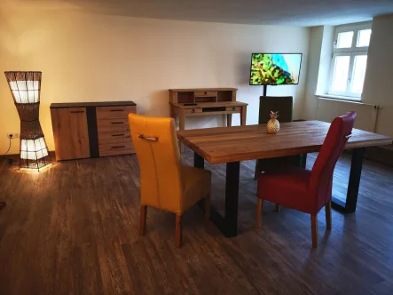 Wohnzimmer - Wohnung mieten in Görlitz - Möblierte Wohnung in bester Altstadtlage - Ihr perfektes Zuhause!