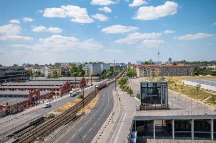 Aussicht 2 - Büro/Praxis mieten in Berlin - ***Schickes Office mit großzügigem Schnitt am Bhf Landsberger Allee***