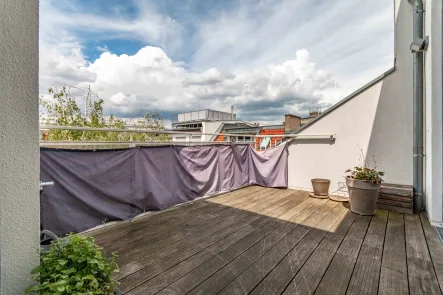 Terrasse Hofseite - Wohnung mieten in Berlin - ***Befristet auf 1,5 Jahre - Penthouse mit zwei Terrassen***