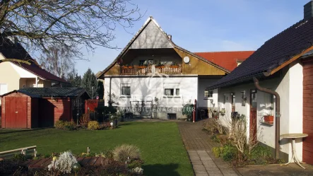 Wohnhaus und Nebengebäude - Haus kaufen in Mestlin - ***Schönes Zuhause mit großem Garten für Ihre Familie***