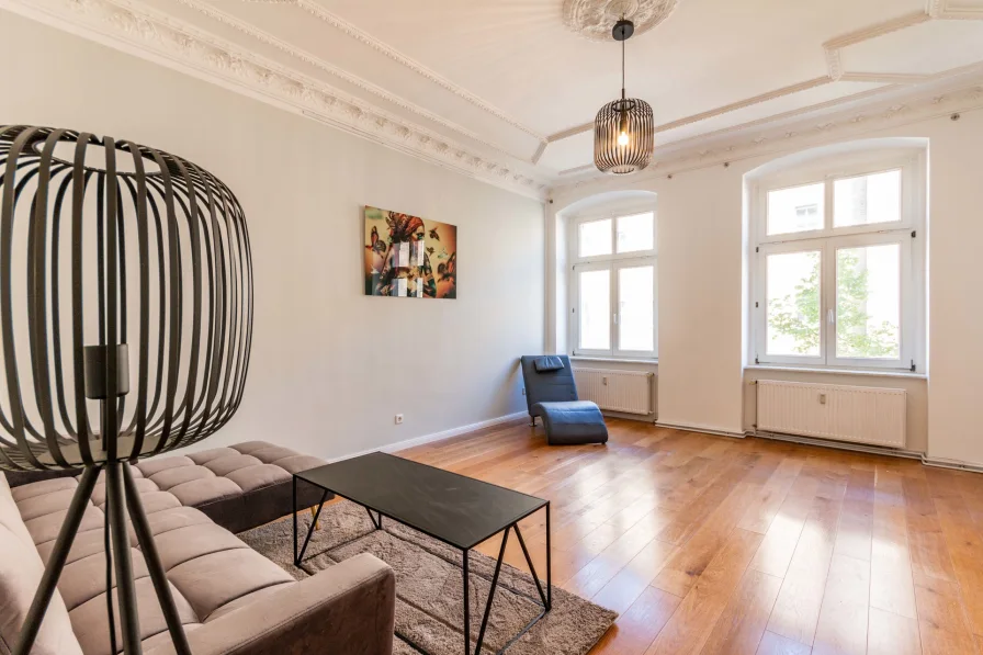 Wohnzimmer Ans. 1 - Wohnung mieten in Berlin - ***Stuckaltbau mit Balkon - Erstbezug nach Sanierung***