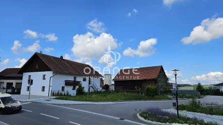 Hausansicht (4) - Haus kaufen in Vilshofen - ***Rarität wartet auf neue Besitzer.... Einfamilienhaus mit ELW und viel Potential in Aunkirchen***