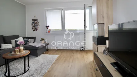 Wohnzimmer - Wohnung kaufen in Duisburg / Wedau - ***Modernisierte 3-Zimmer-Wohnung mit Balkon im Duisburger Süden***